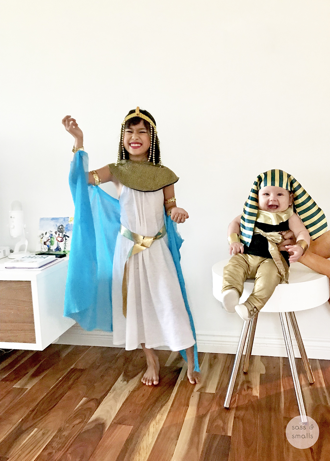 DIY Kids Cleopatra and King Tut Halloween Costumes www.sassandsmalls.com